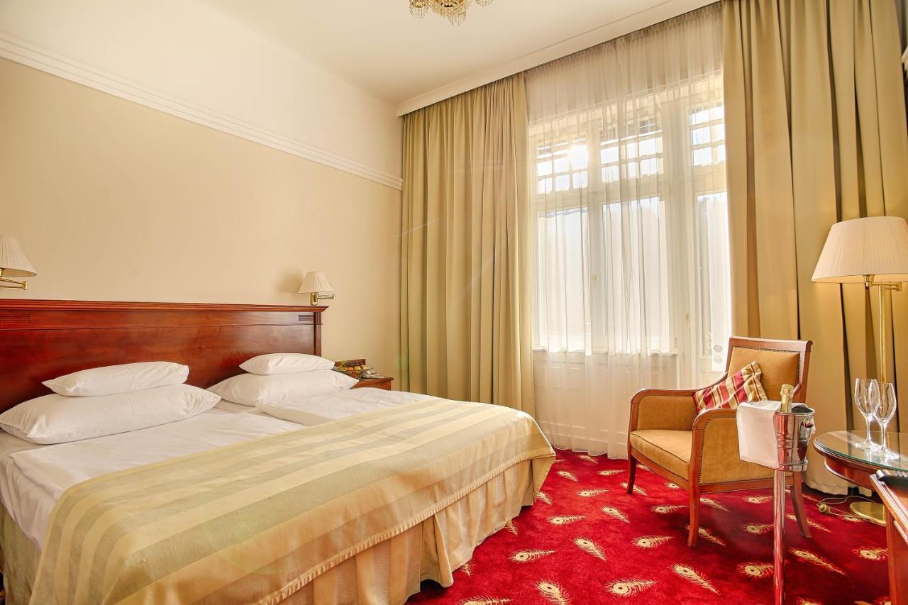 Ensana Thermia Palace Пьештяни Экстерьер фото